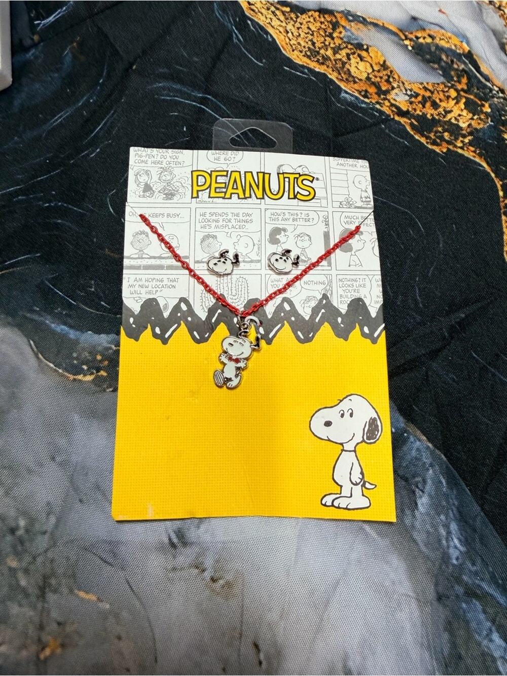 2024 Peanuts necklace and Earring set NWT!